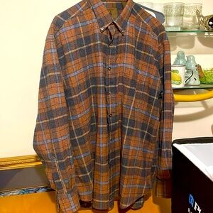 St. John’s Bay Men’s top